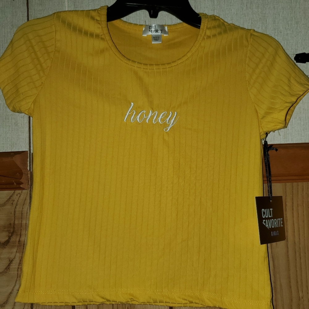Girls cap sleeve yellow ribbed t-shirt "Honey" embroidered on the front